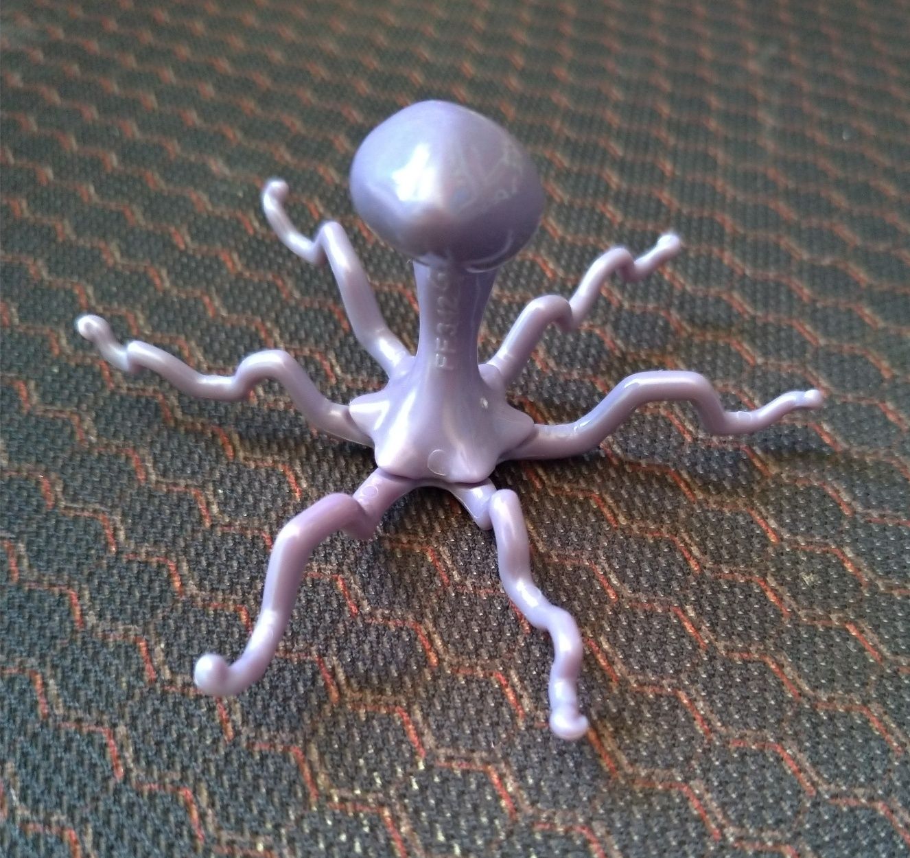 Oryginalna figurka z Kinder niespodzianki octopus ośmiornica