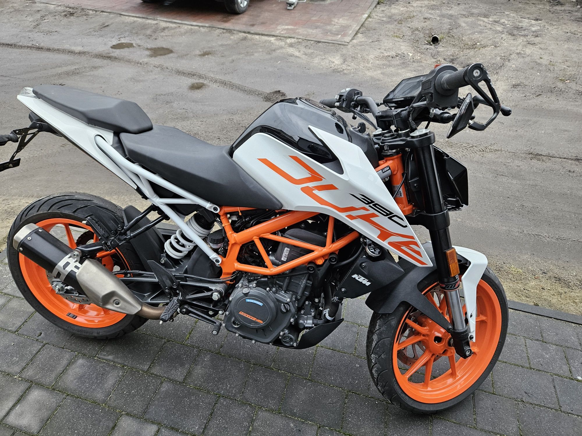 390 ktm duke 2020 rok