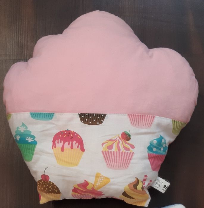 Ochraniacz na łóżeczko, kocyk i 2 poduszki