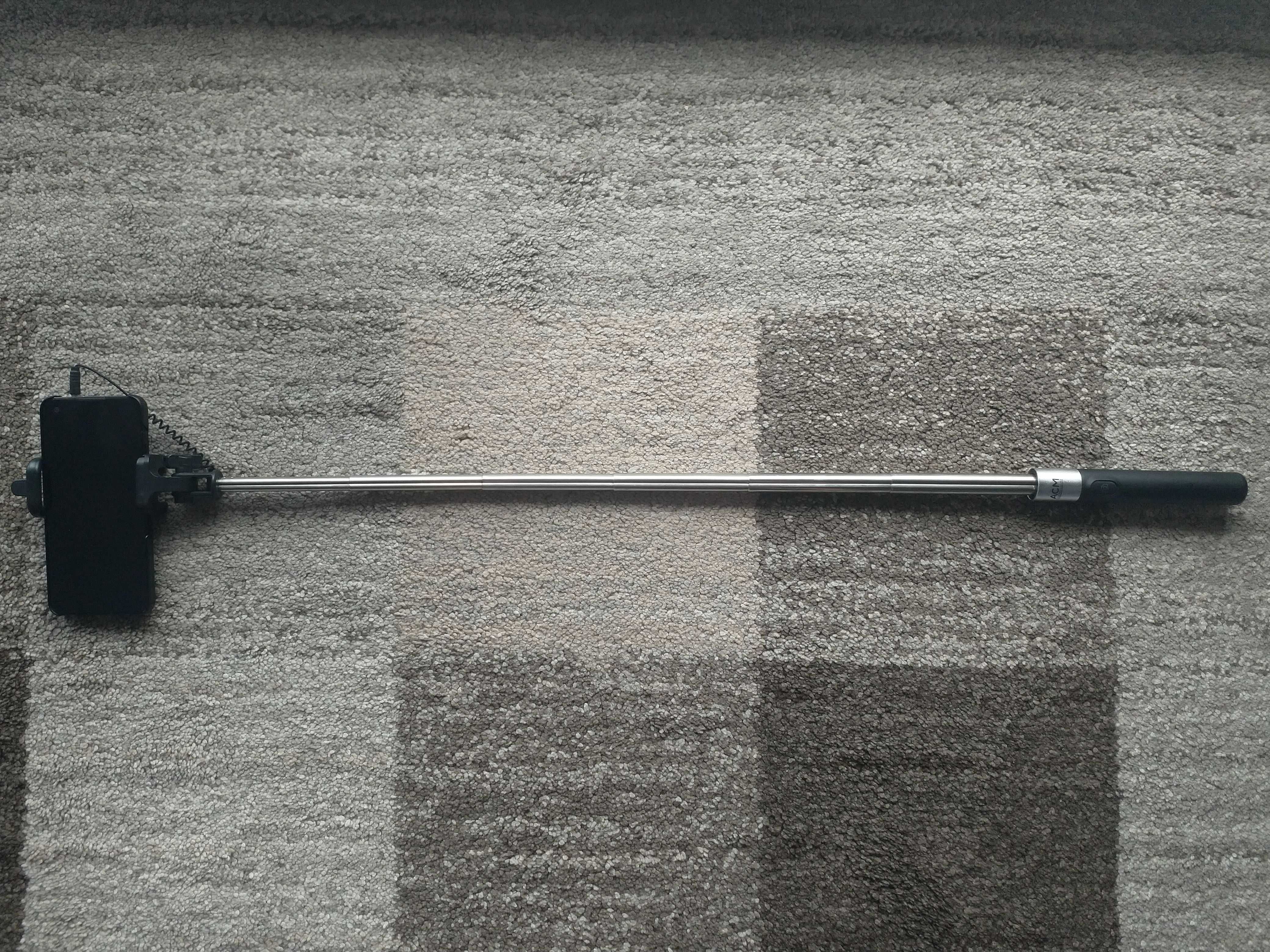 Statyw uchwyt wysięgnik selfie stick Pilot w rączce 70cm