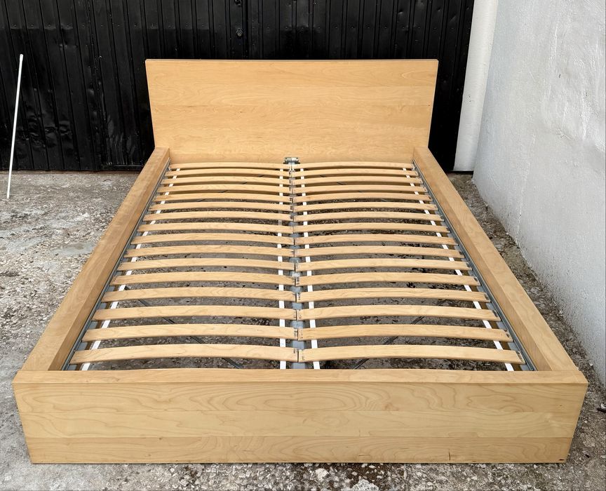 Cama de casal Malm - Ikea 140x200