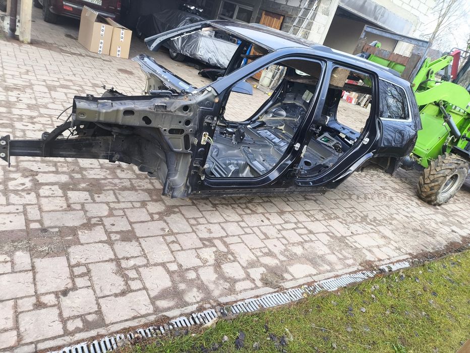 Błotnik tył ćwiartkia dach próg podluznica Jeep Grand Cherokee WK2