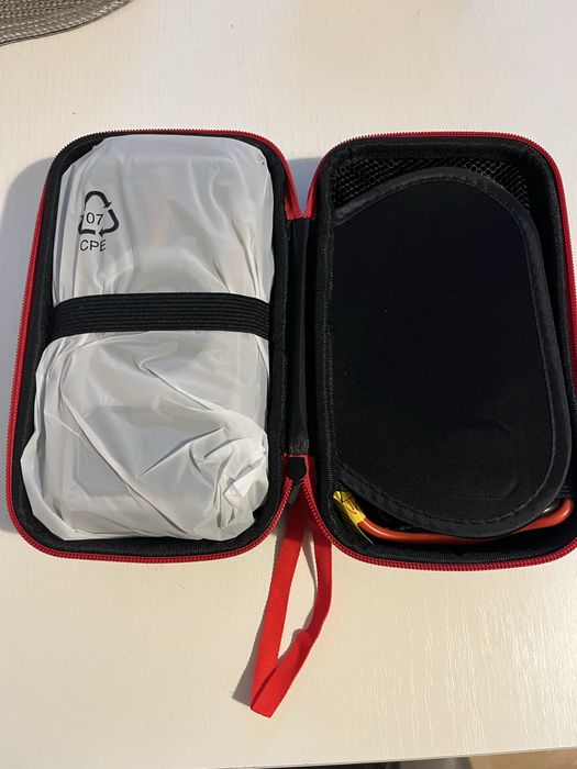 Urzadzenie rozruchowe z kompresorem powerbank