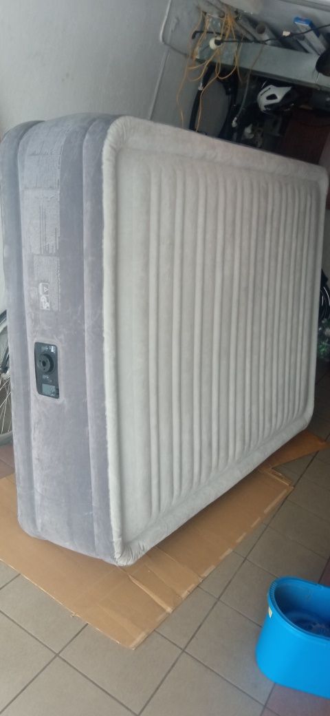 Materac dmuchany INTEX  2 osobowy