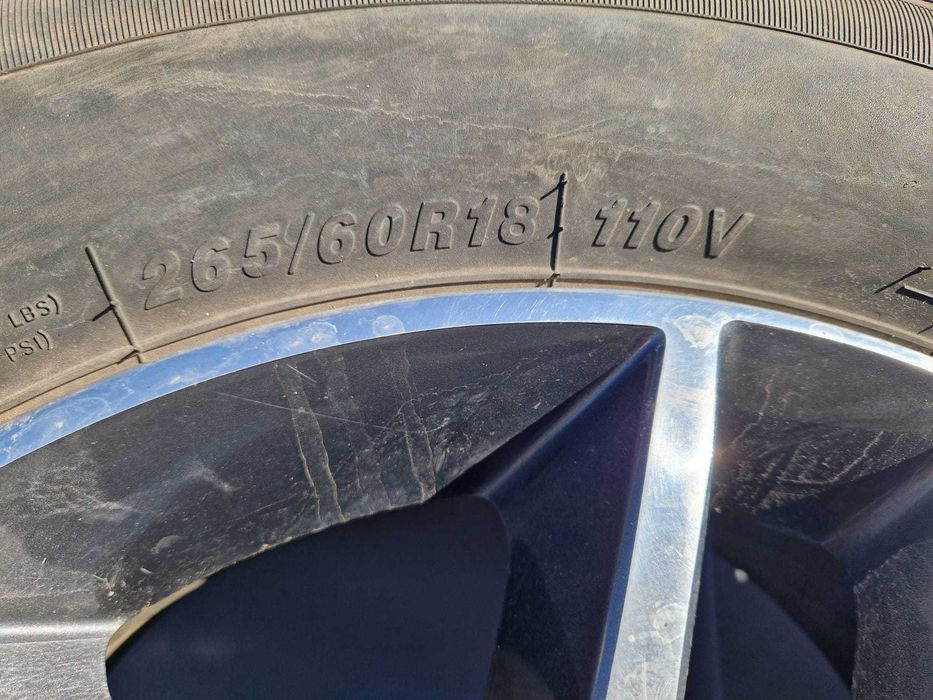 Koła felgi  auminiowe Jeep Cherokee WK2 opony LATO 265/60R18 5x127