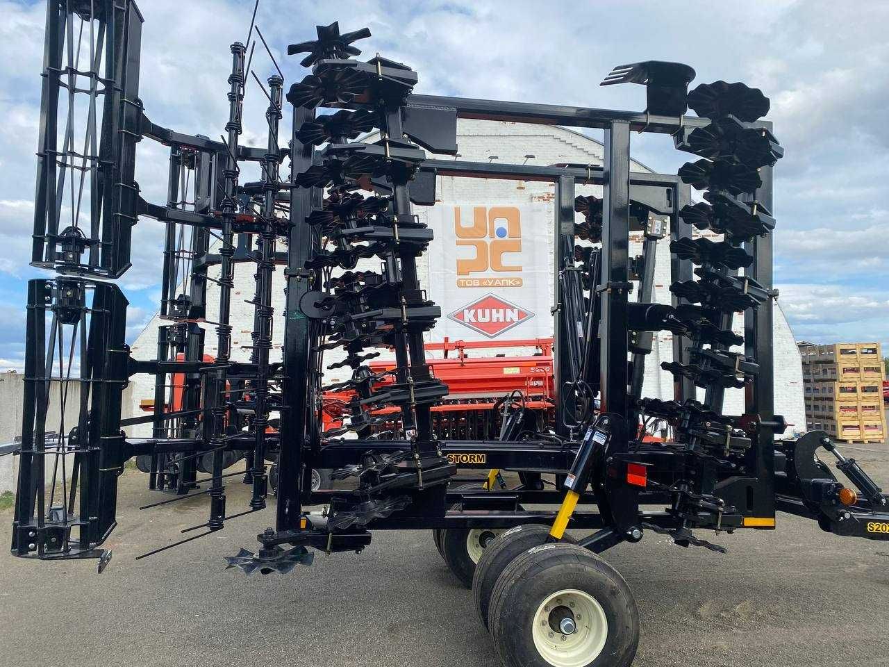 Агрегат вертикального обробітку ґрунту MONDAKO EVRO STORM