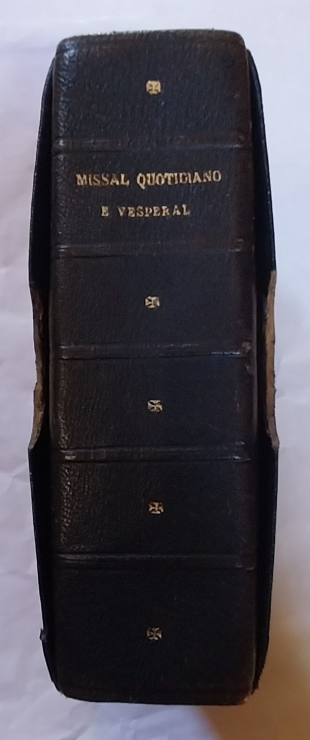 Missal quotidiano e Vesperal edição de 1940