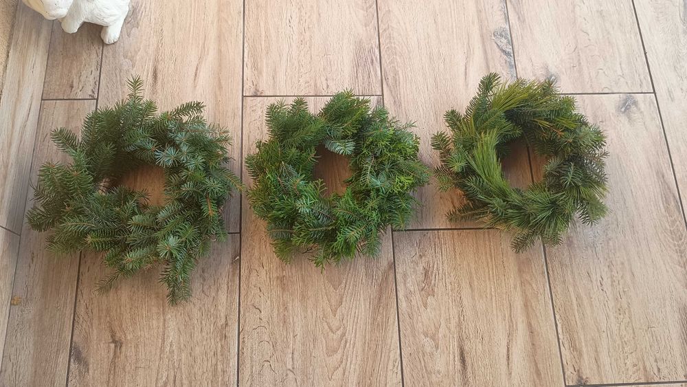 Żywe wianki na drzwi