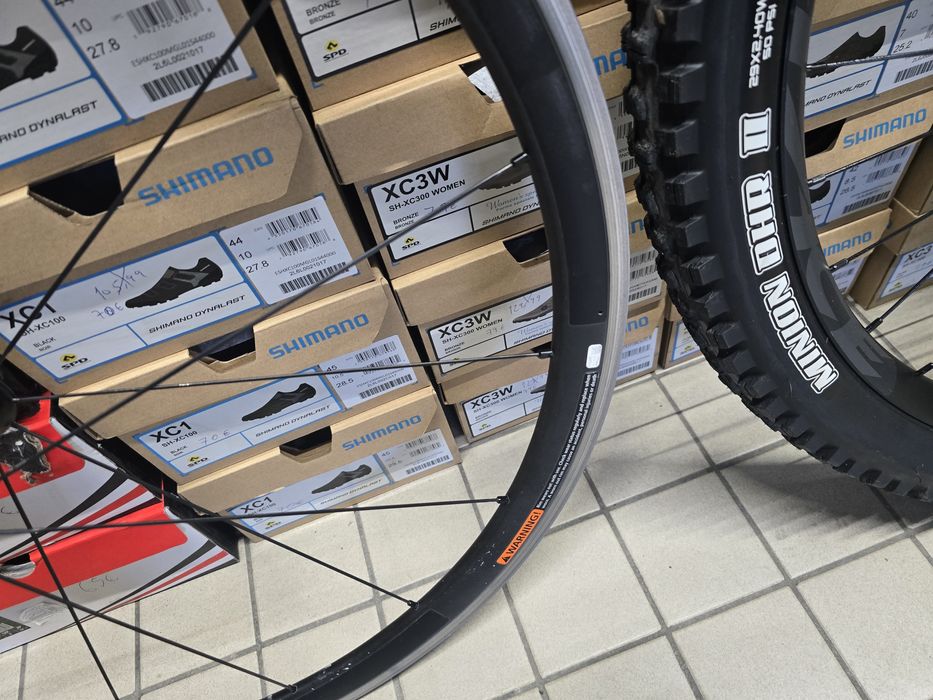 Roda fulcrum racing quattro estrada frente