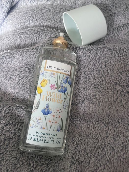 Perfumy damskie- bez atomizera Wild flower