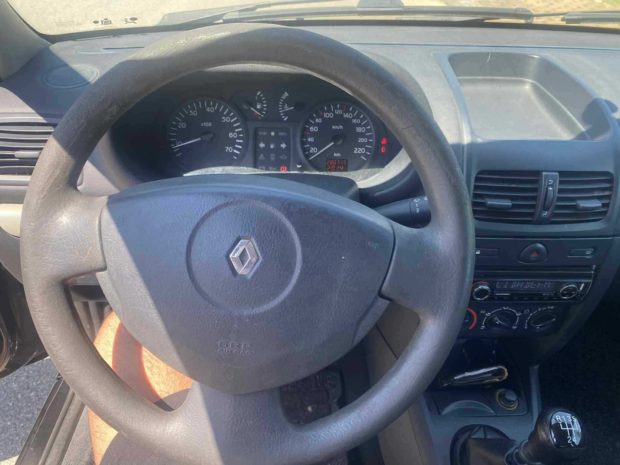 Clio 1.5 Dci 65cv 10/2003 AC