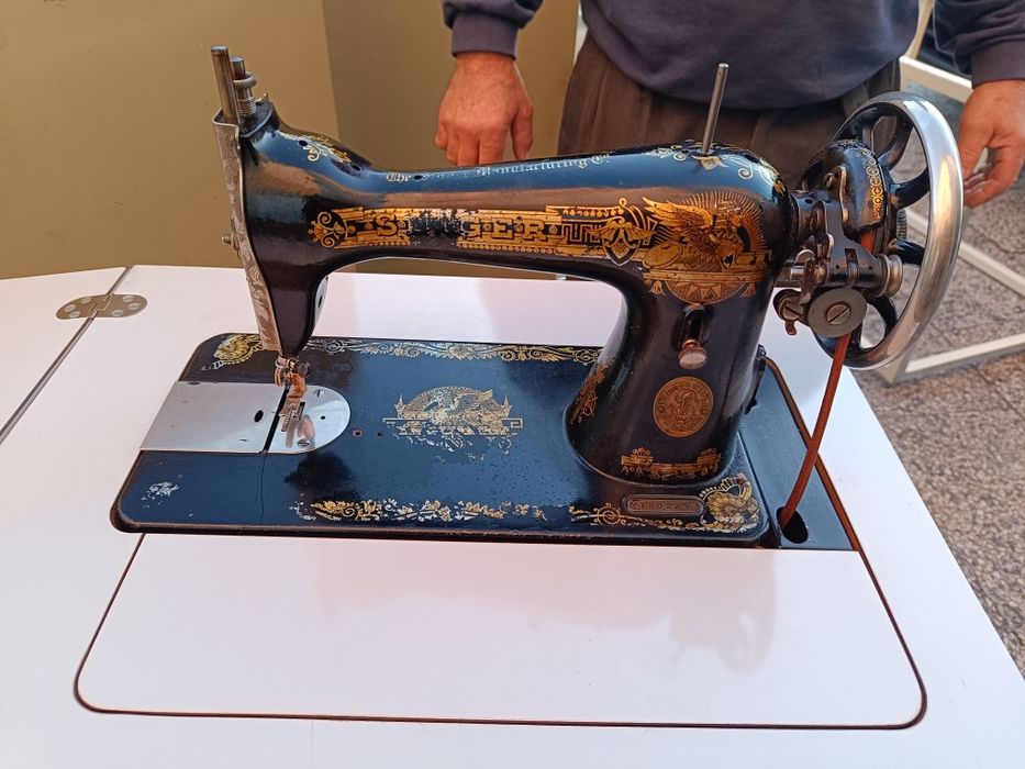 Máquina singer antiga