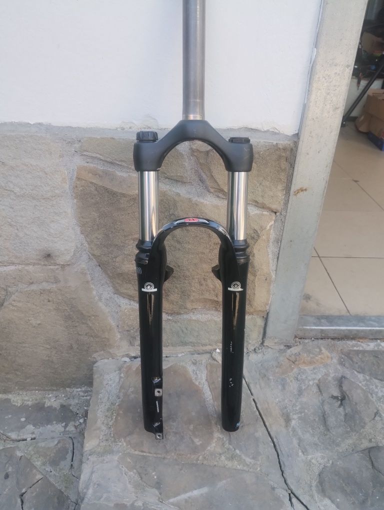 Widelec amortyzator Manitou Axel 26 Fluid Flow