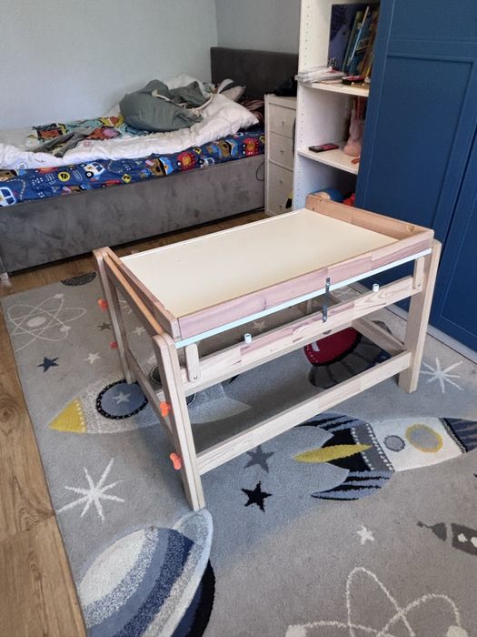 Biurko Ikea Flisat z stołkiem