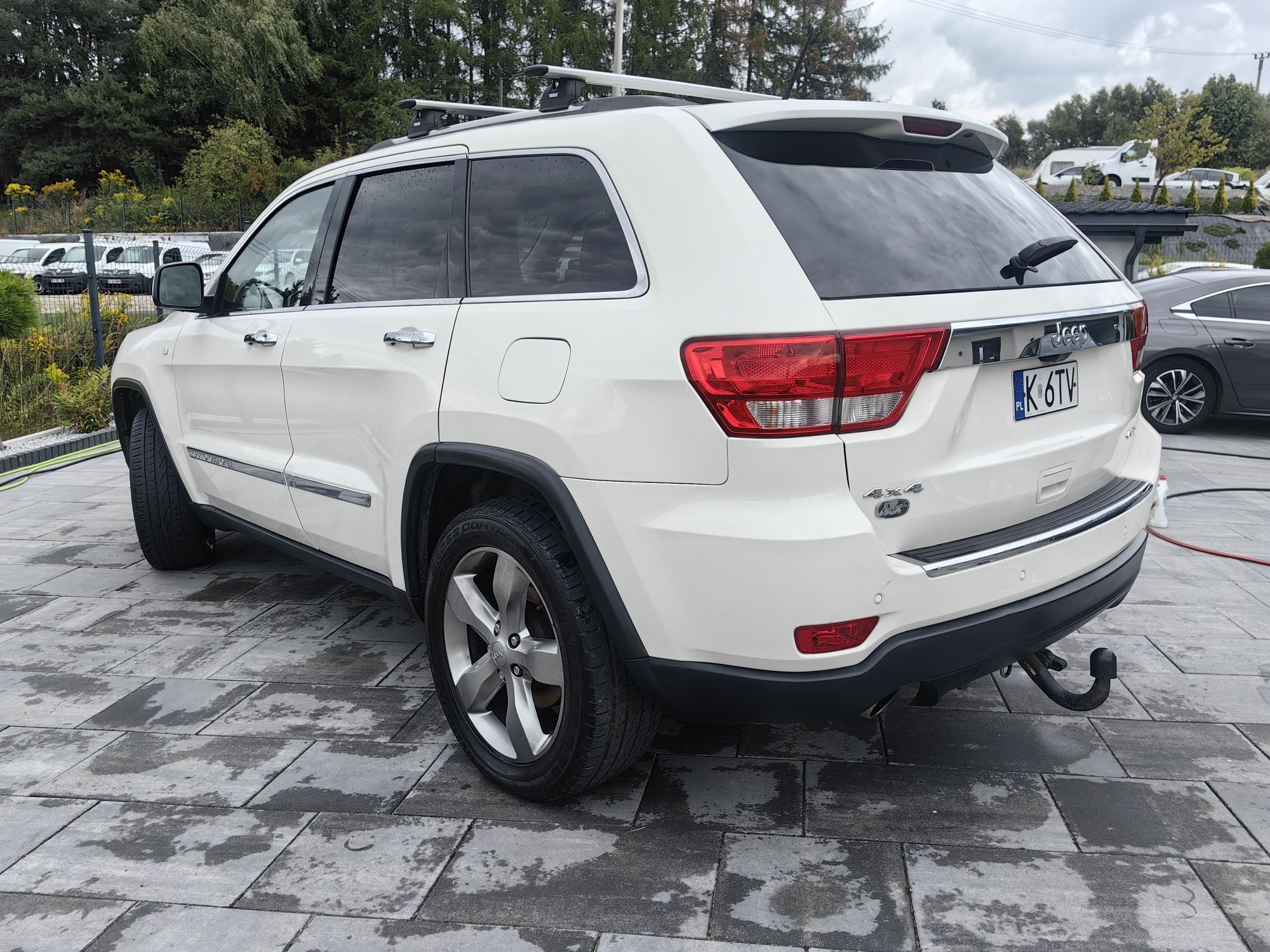 Jeep grand cherokee 3.0 OVERLAND  240koni 2011r