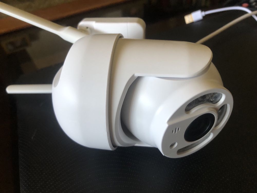 Camera de vigilancia nova em caixa