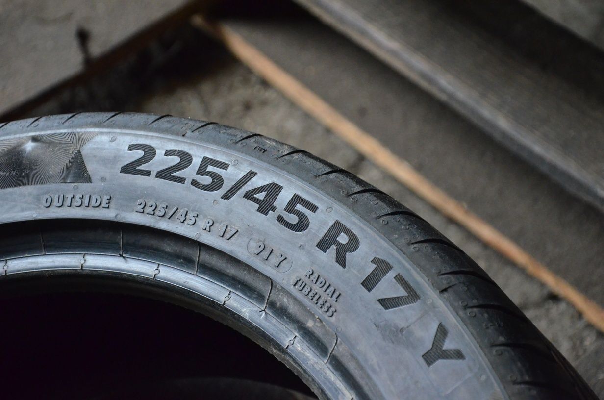 Резина шини колеса літо літні 225 45 r17 Continental Gtyres