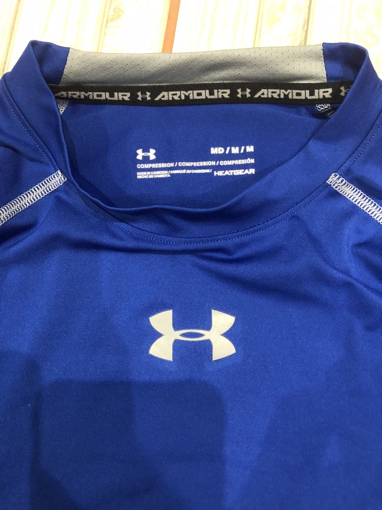 Компрессионная, термо футболка Under Armour