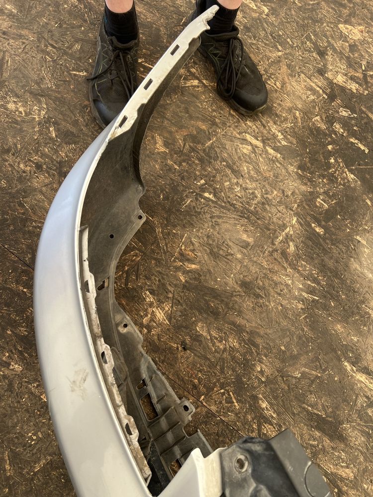 Zderzak przod przedni honda civic VII sedan srebrny