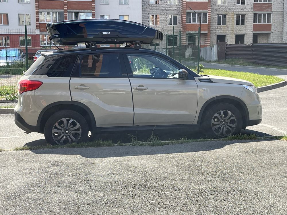 Новий Thule Motion XT L black бокс на авто