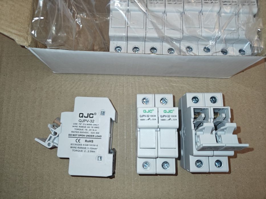 Тримач запобіжників двухполюсний