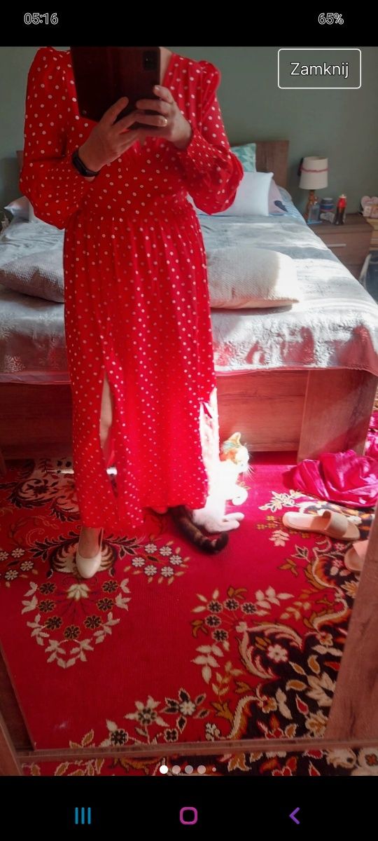 Czerwona sukienka w kropki xl/xxl