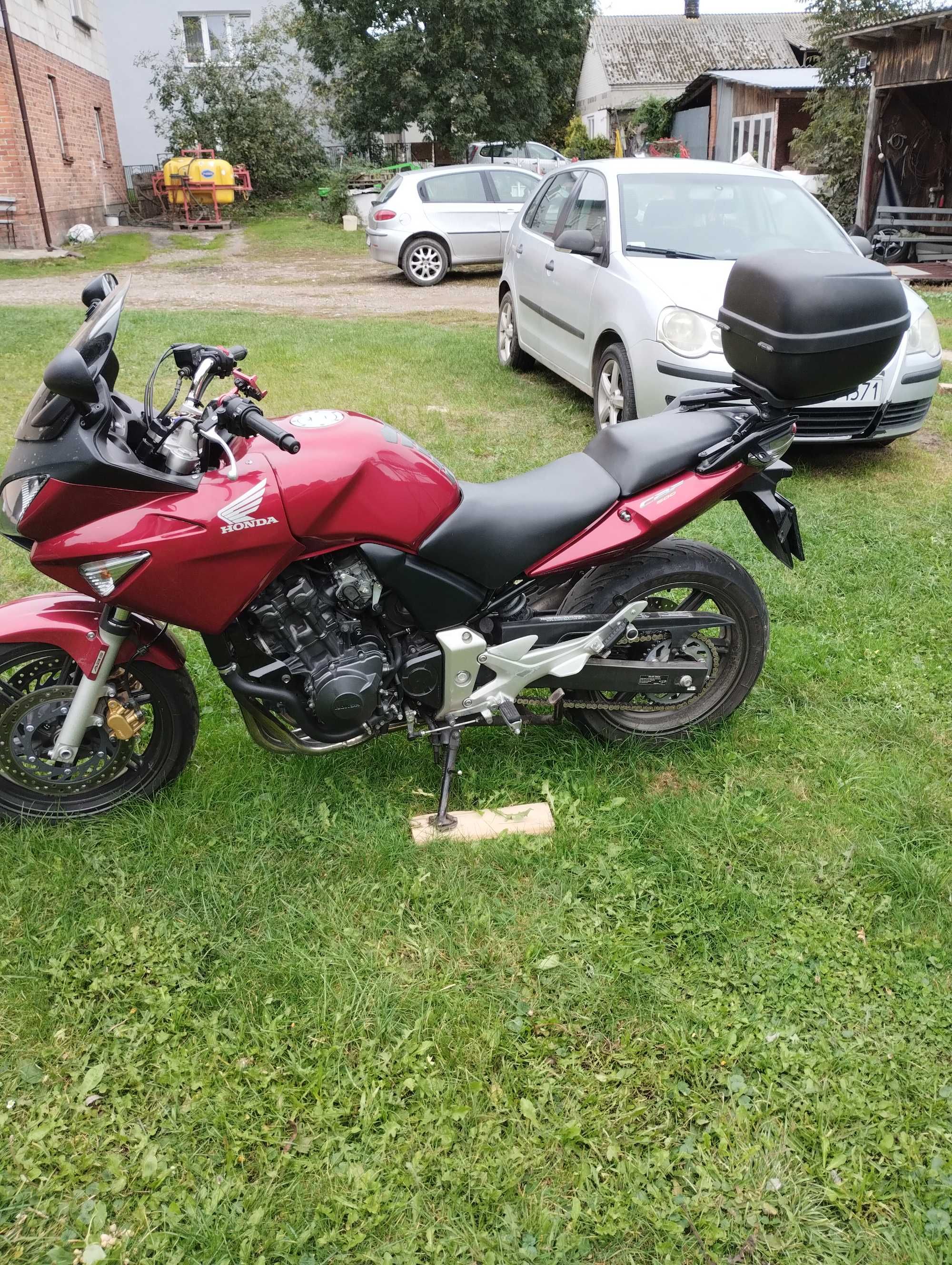 Motocykl Honda cbf 600