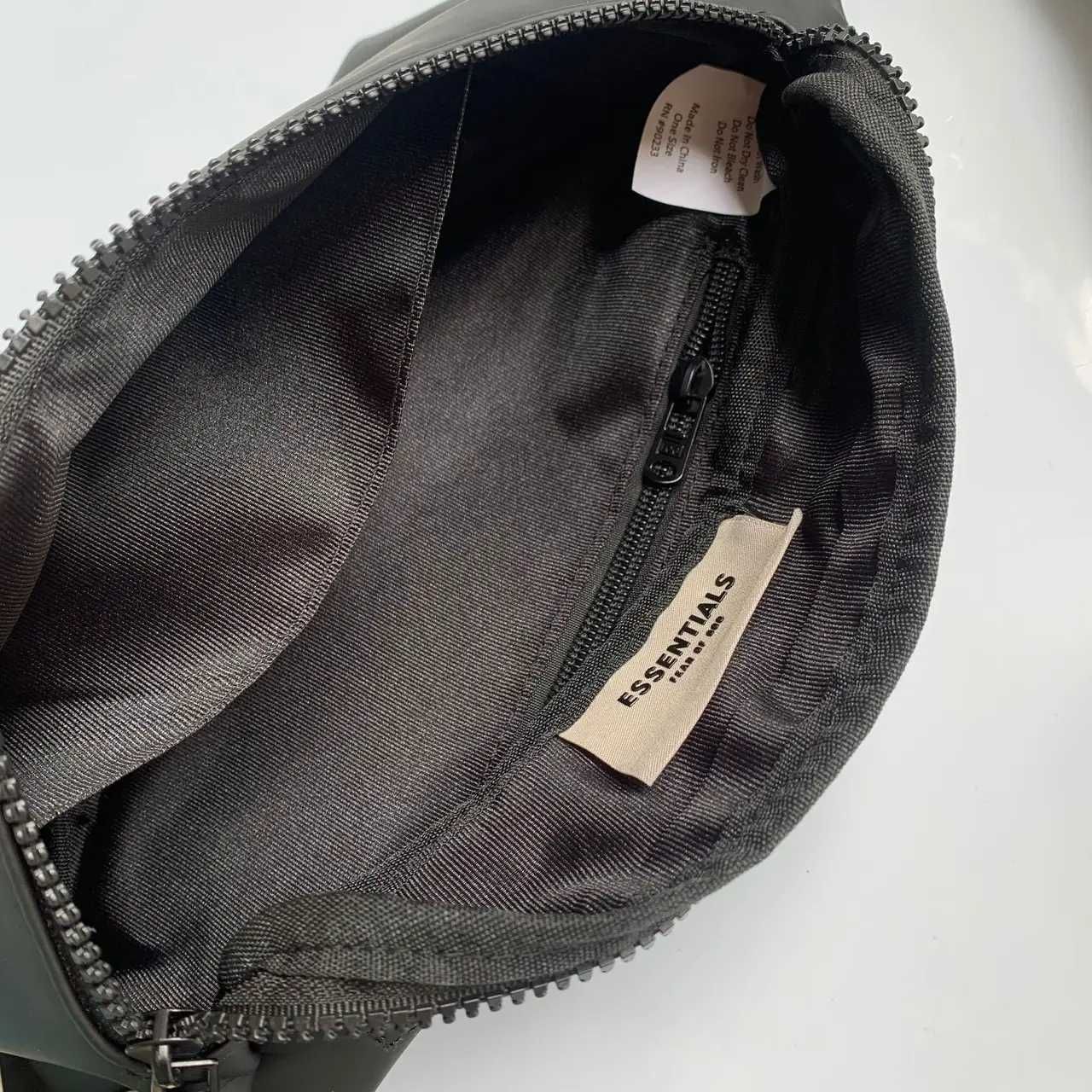 Мужская сумка бананка Essentials Fear of God пояс поясна через плечо