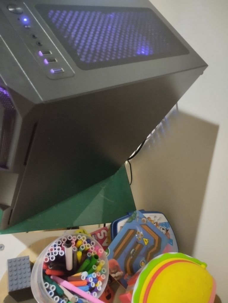 Torre Gaming MSI Ryzen 7 3800X 4.5ghz