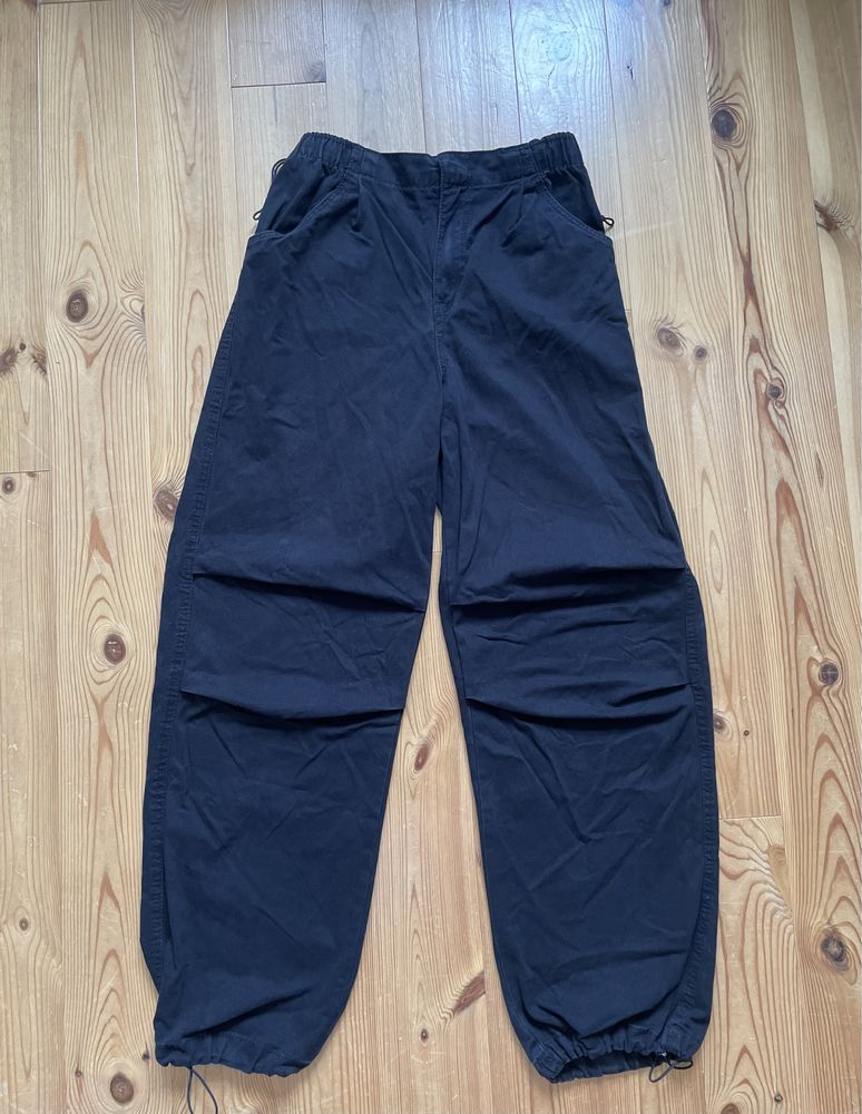 Spodnie spadochronowe Bershka 36