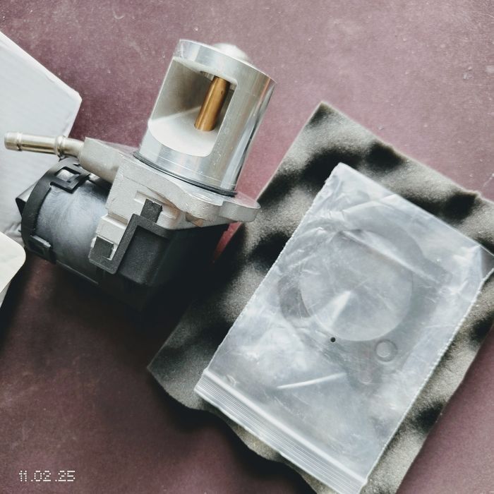 Клапан ЕГР mersedes w221, w212 , w204, 3 дизель ОМ 642