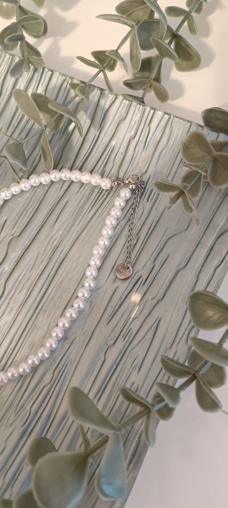 Bonito choker de pérolas