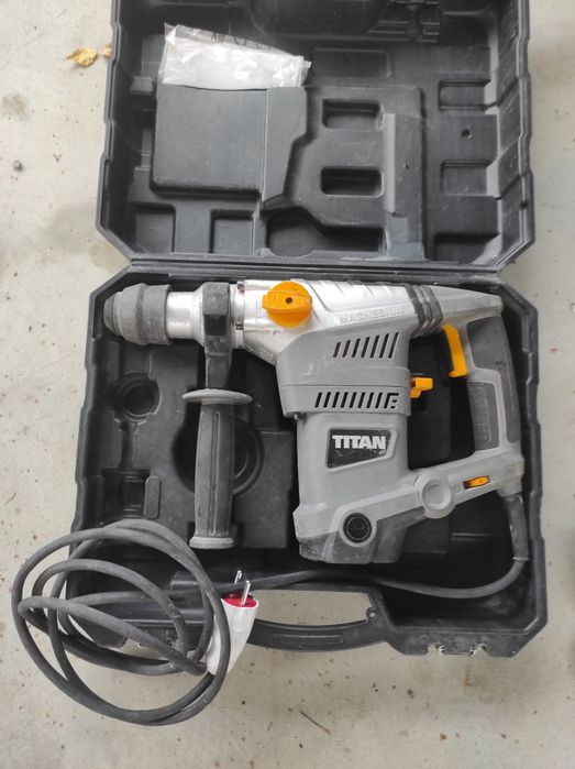 Перфоратор Titan SDS plus TTB653SDS і TTB278SDS