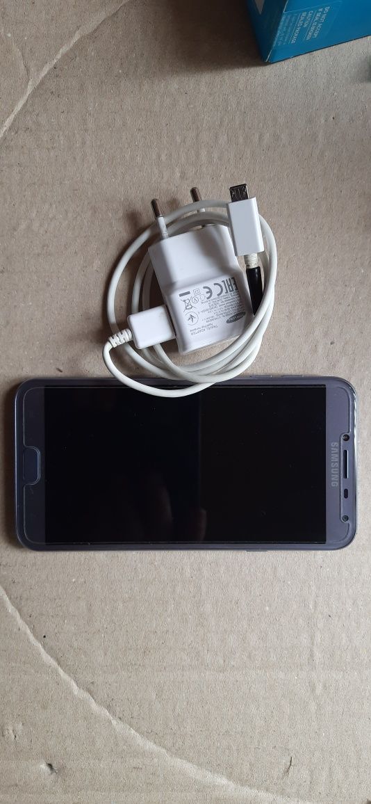 Продам смартфон Samsung J4