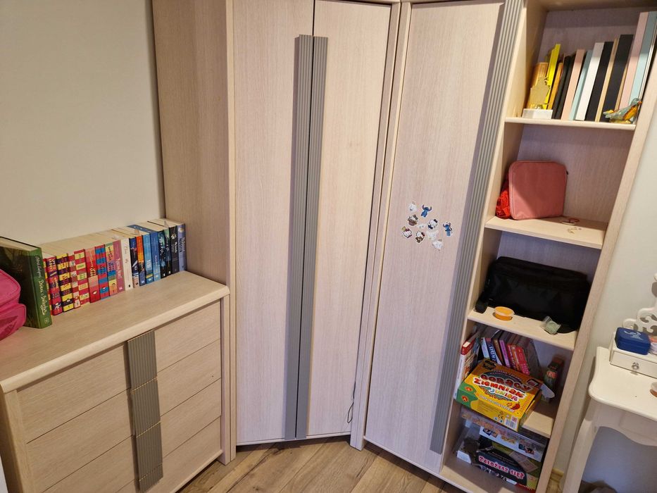 Szafa narożna, komoda, słupek