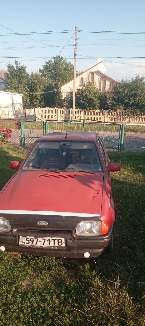 Продам авто фордескорт