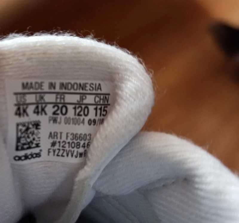 Adidas, buciki dla maluszka, r. 4K (UK)