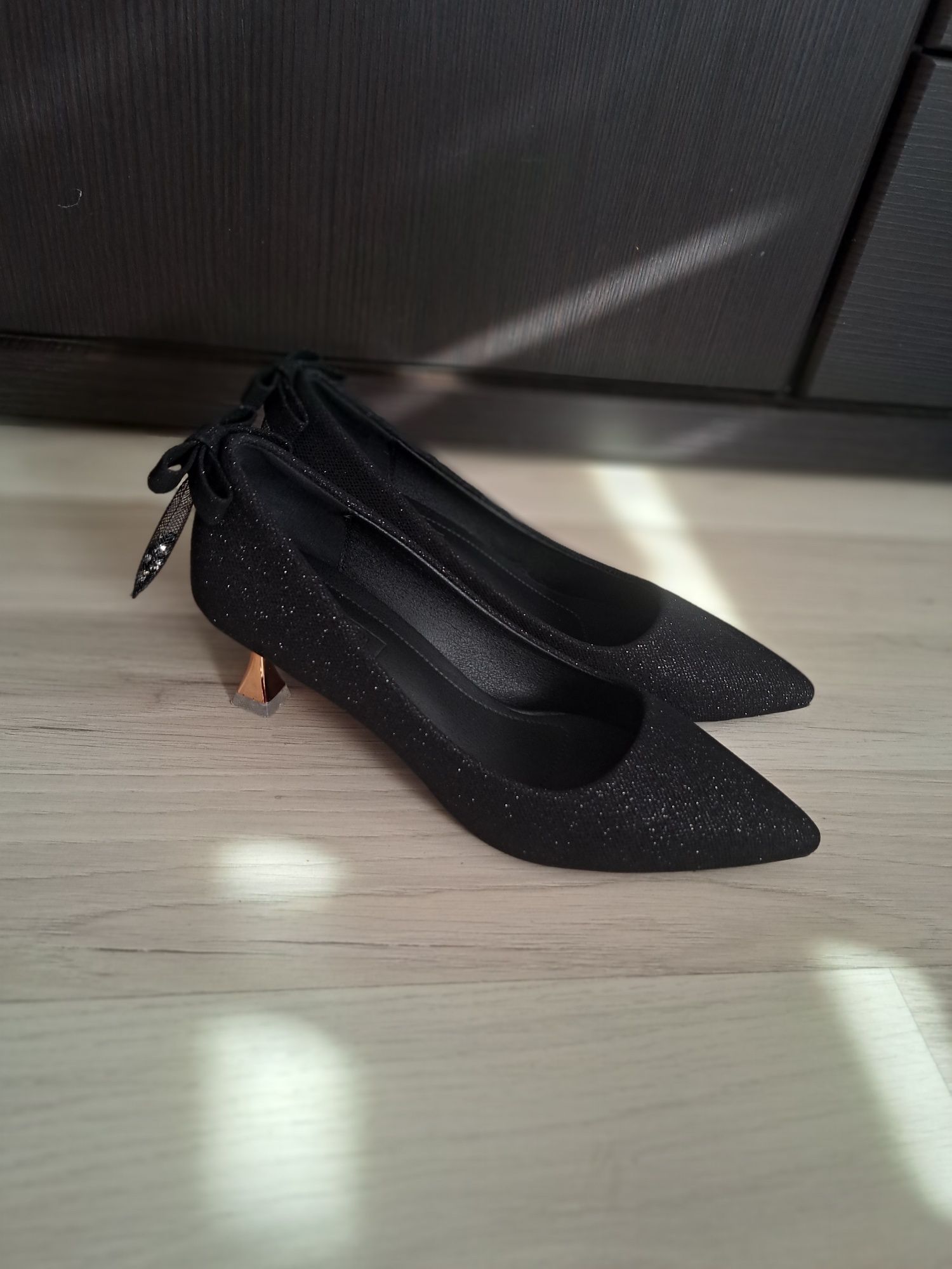 Szpilki, buty damskie Shein, rozmiar 39