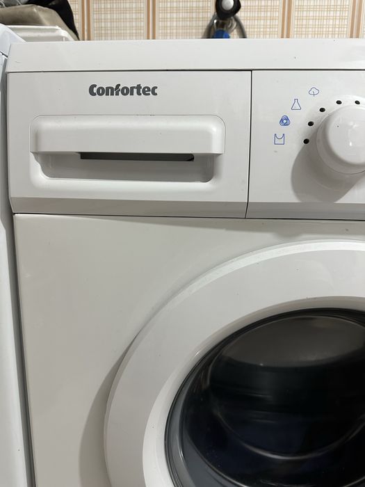 Máquina de Lavar Roupa Confortec