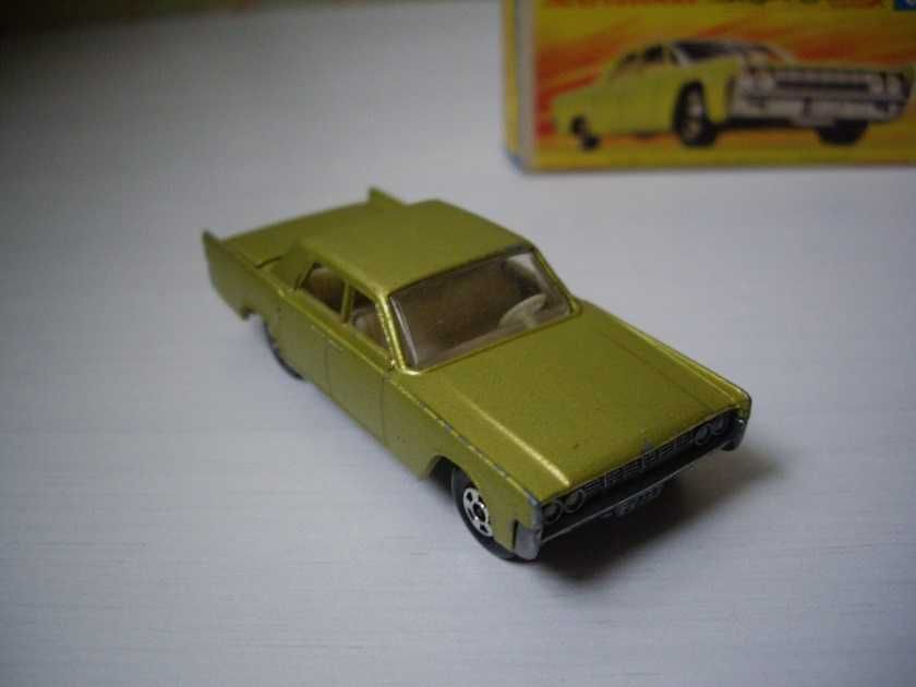 Matchbox Lesney LINCOLN CONTINENTAL Superfast