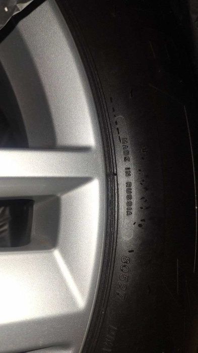 Шини Bridgestone Blizzak DM-V3 235 60 R18