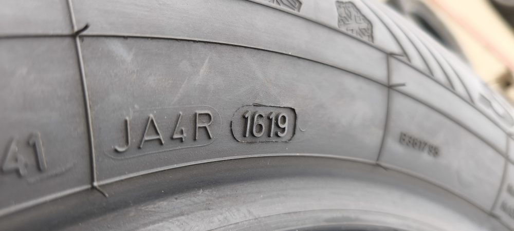 Автошины 225/60r17 резина Dunlop шины зимние