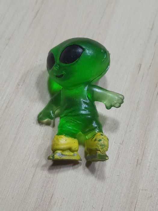Boneco Aliens - Anos 90 (Máquina de Pastilhas)