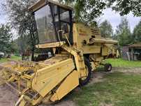 Kombajn New Holland 1530 z sieczkarnią hydrauliczna rura