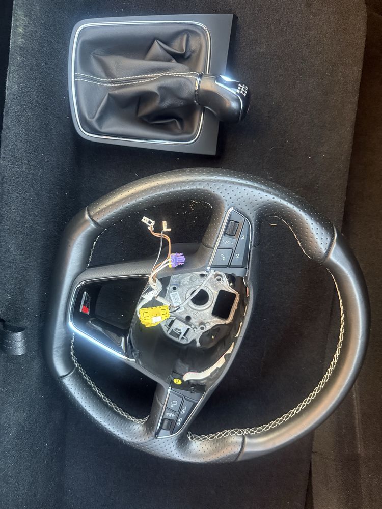 Volante e manete de mudancas seat FR