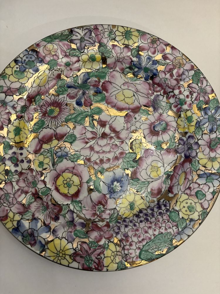 Par de Pratos  antigos em porcelana Chinesa Mil Flores .