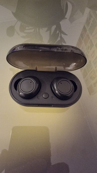 Auriculares sem fios (wireless earbuds)