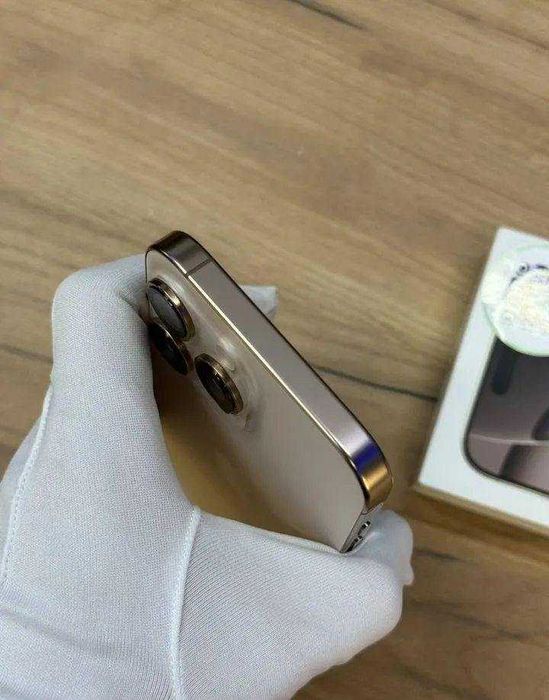 iPhone 16 Pro Max, 256 ГБ, SIM + eSIM