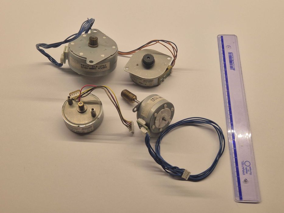 Silniki elektryczne krokowe różne rodzaje