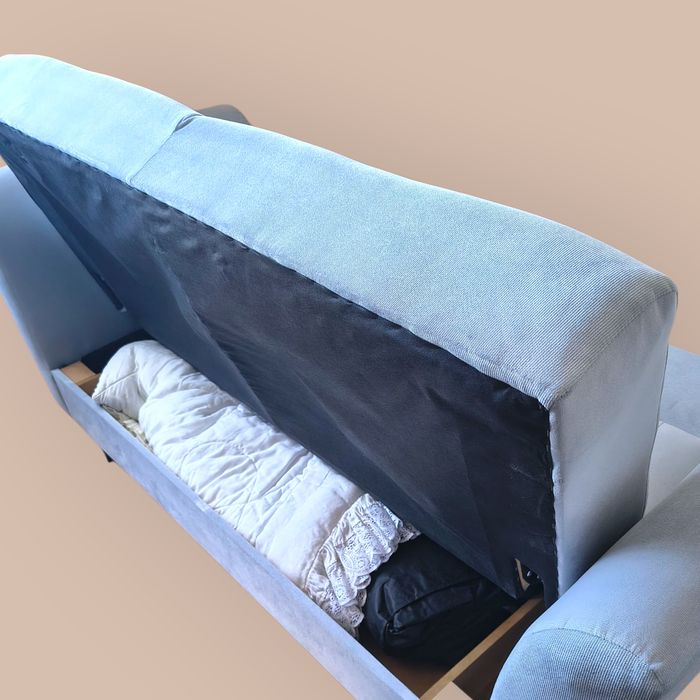 Rozkładana sofa dwuosobowa